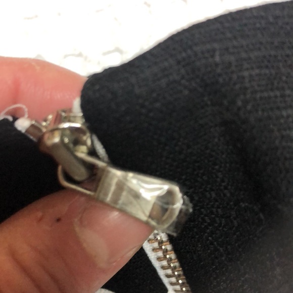 ANN TAYLOR - Size 6 - Contemporary Black & White Lined Skirt - Picture 7 of 10